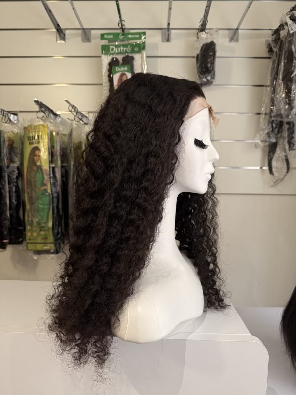 Perruque Raw Hair Single Donor Curly 24 pouces vue de profil
